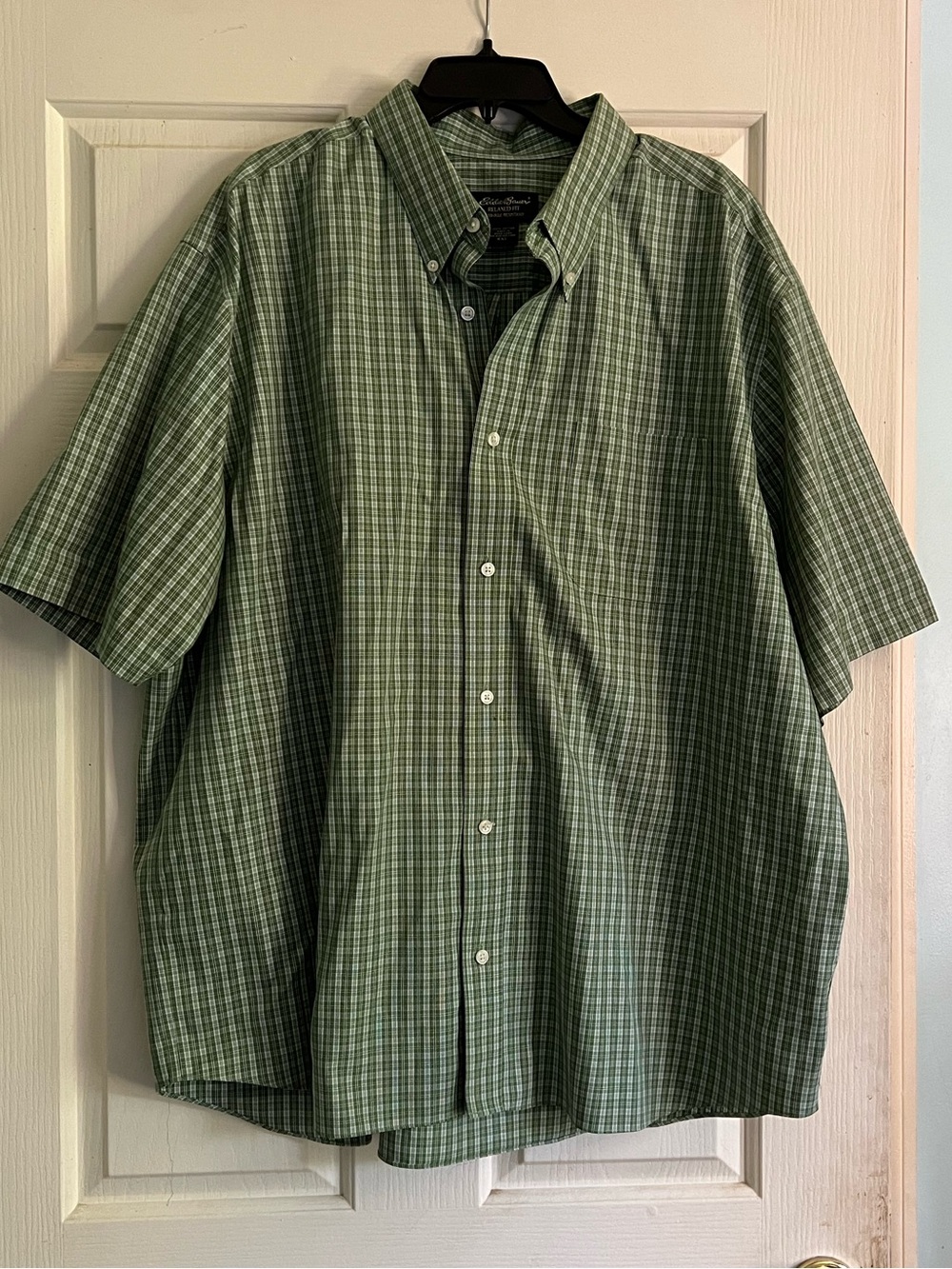 Eddie Bauer Green Checked Short-Sleeve Button-Down Shirt